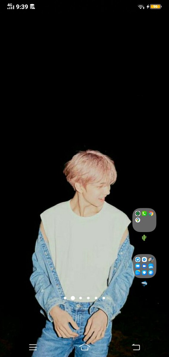 sungiesom's tweet photo. don’t break the chain 
🍧 lockscreen 
🍧 home screen 
🍧 last song you listened to 
🍧 35th photo in ur gallery 
🍧 8 moots

@tostaywithskz @moonhyunjins @umjigyeoz @bubblyehrin @dearhanriver @lattepilix_ @markscvlt @jisungiebb https://t.co/2AO4NU0nZy