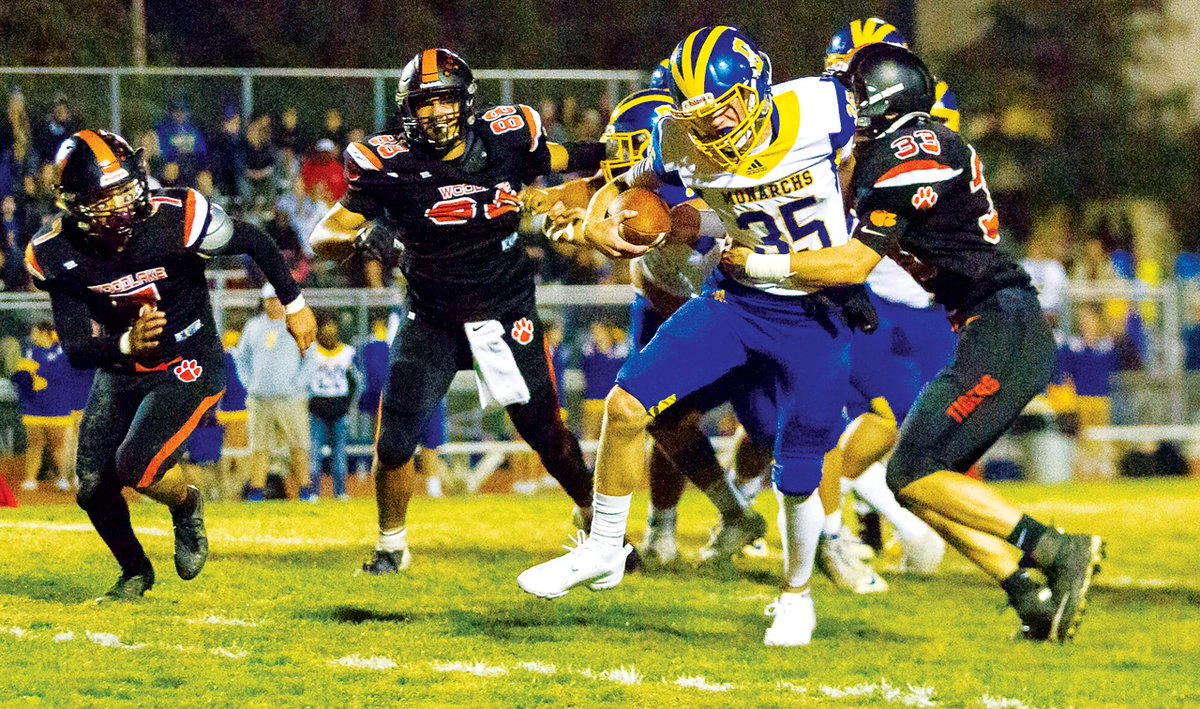 TheSunGazette's tweet photo. High school sports benched until winter (As a public service, we have lowered our paywall for this story) https://t.co/7fGtIp37R2 #coronavirus #ExeterCA #Visalia #LindsayCA #WoodlakeCA #StrathmoreCA #FarmersvilleCA #TulareCA #sports https://t.co/zj8UQSWz4d