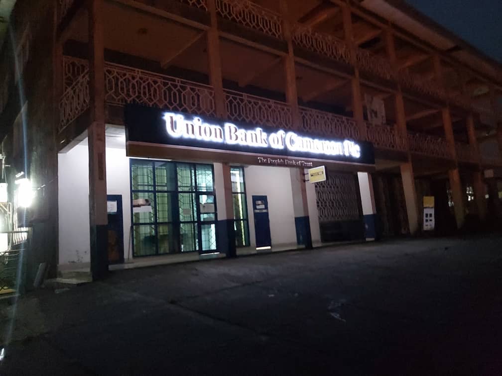 PrintPerfect237's tweet photo. Exquisite signage to make your business shine. https://t.co/k8VzRi1haB
