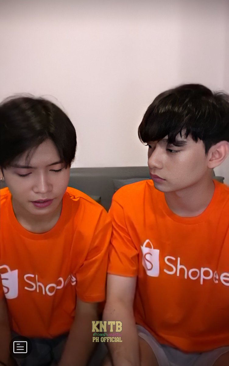 KNTBPHofficial's tweet photo. SHOPEE LIVE MEGA FESTIVAL
@kaownah9 & @turbotbb
Looking at the other without them noticing 👀💚❤️
#SHOPEExก้าวหน้าเทอร์โบ
#KNTBPH #PHloveKNTB
#ก้าวหน้าเทอร์โบ #ก้าวไปกับเทอร์
#ก้าวหน้าครับผม #รักติดเทอร์โบ
#ลองของซีรีส์ #นิติแมนแฟนวิศวะ
#shopee #ShopeeFoodFair https://t.co/Gz9jJetlzI
