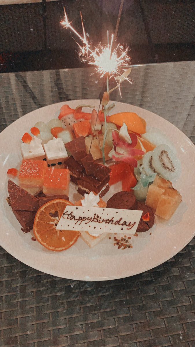 yunonpan's tweet photo. 今年もステキな誕生日をありがとう❤️
一生に見れるか見れないかのウミガメの海への旅立ちも偶然の奇跡が重なって優しい方に見せてもらえたりほんとに幸せすぎるお誕生日だった😭🧡 https://t.co/3yTnLrnckt