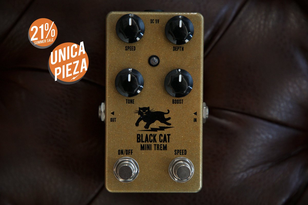GuitarGear's tweet photo. ¡ÚLTIMA PIEZA en stock con un 21% de descuento! 

El Black Cat Mini Trem es un pedal de doble función que combina un tremolo y un boost. 

Detalles y precio: https://t.co/eHitxzLFU9

#GuitarGear #BlackCat #Tremolo #Boost #SixtiesSounds #MiniTrem https://t.co/mt1xbdnaEW
