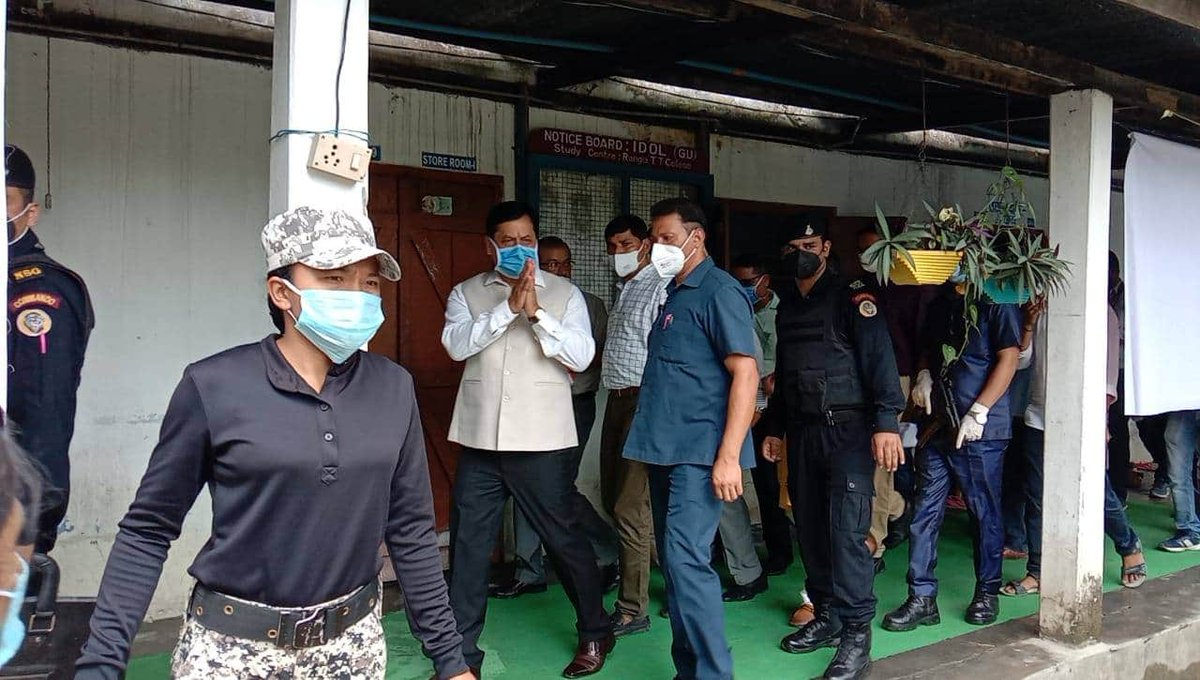 CKamrup's tweet photo. Today CM sir visited flood relief camp @Rangia, Kamrup district and our eHelp executive was there.
@rsprasad 
@CMOfficeAssam
@CSCegov_ 
@dintya15 
@CSCAssam1 
#ehelp
@mygovassam https://t.co/zcrdBXvJXr