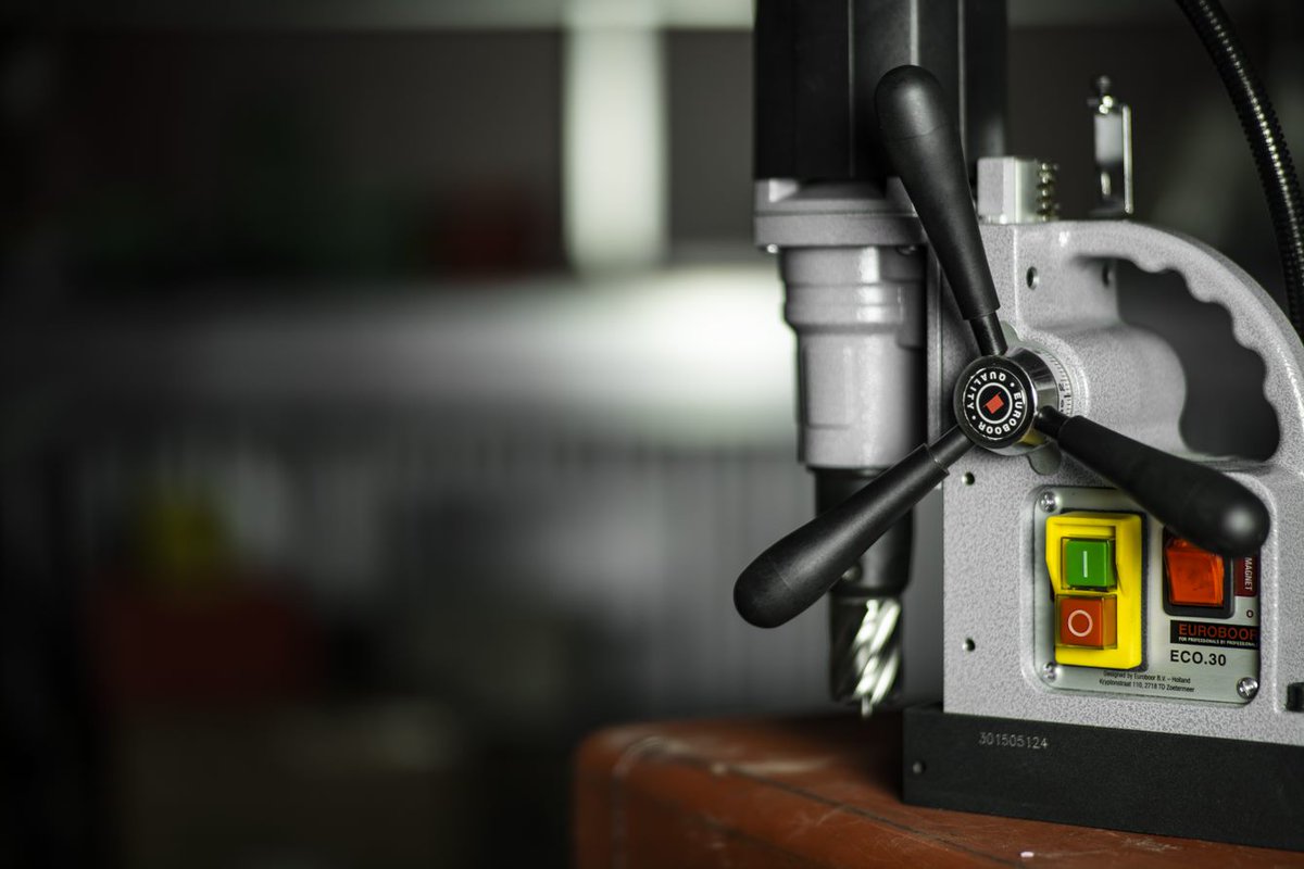Euroboor's tweet photo. Op zoek naar een kernboormachine die geschikt is voor werkzaamheden in krappe ruimtes of op grote hoogte? Dan is onze compacte ECO.30 de machine die je zoekt! Ontvang nu tijdelijk gratis kernboren bij aankoop van de ECO.30: https://t.co/rckeGIdRod. 

#deal #actie #boren #kernboor https://t.co/MwCSEqvItR