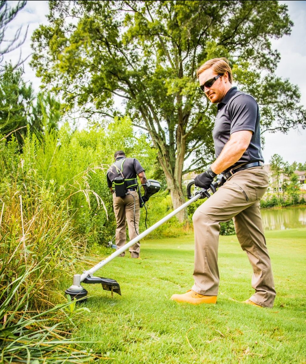 GWCvirginia's tweet photo. SALE ALERT!! Get the @greenworkstools commercial 82volt GT160 string trimmer for just $99, a savings of $100!! Available exclusively at your locally owned equipment dealership. Find yours at https://t.co/fa4LhJ6QTQ
Offer ends 8/31. #GoGreen #dealoftheday #shopsmall #shoplocal https://t.co/QwvEBPA8Sw