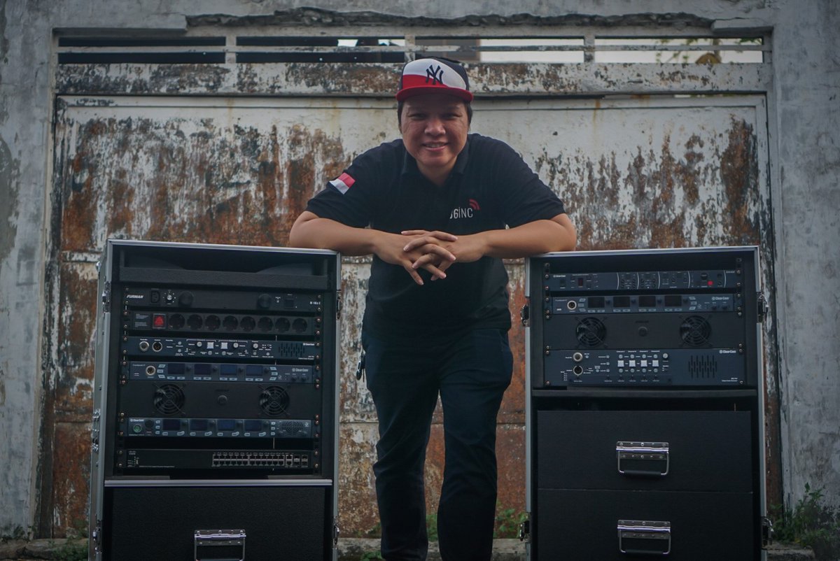 clearcomsystem's tweet photo. #Congrats to our Indonesian #partner 86 INC for their recent purchase of HelixNet and FreeSpeak II! 

We look forward to seeing how you put them to use!

Learn more about 86 INC here: https://t.co/tnWO4BY0OG #partner #HelixNet #FreeSpeakII #liveproduction #liveevents #congrats https://t.co/v5jP2zXzoJ