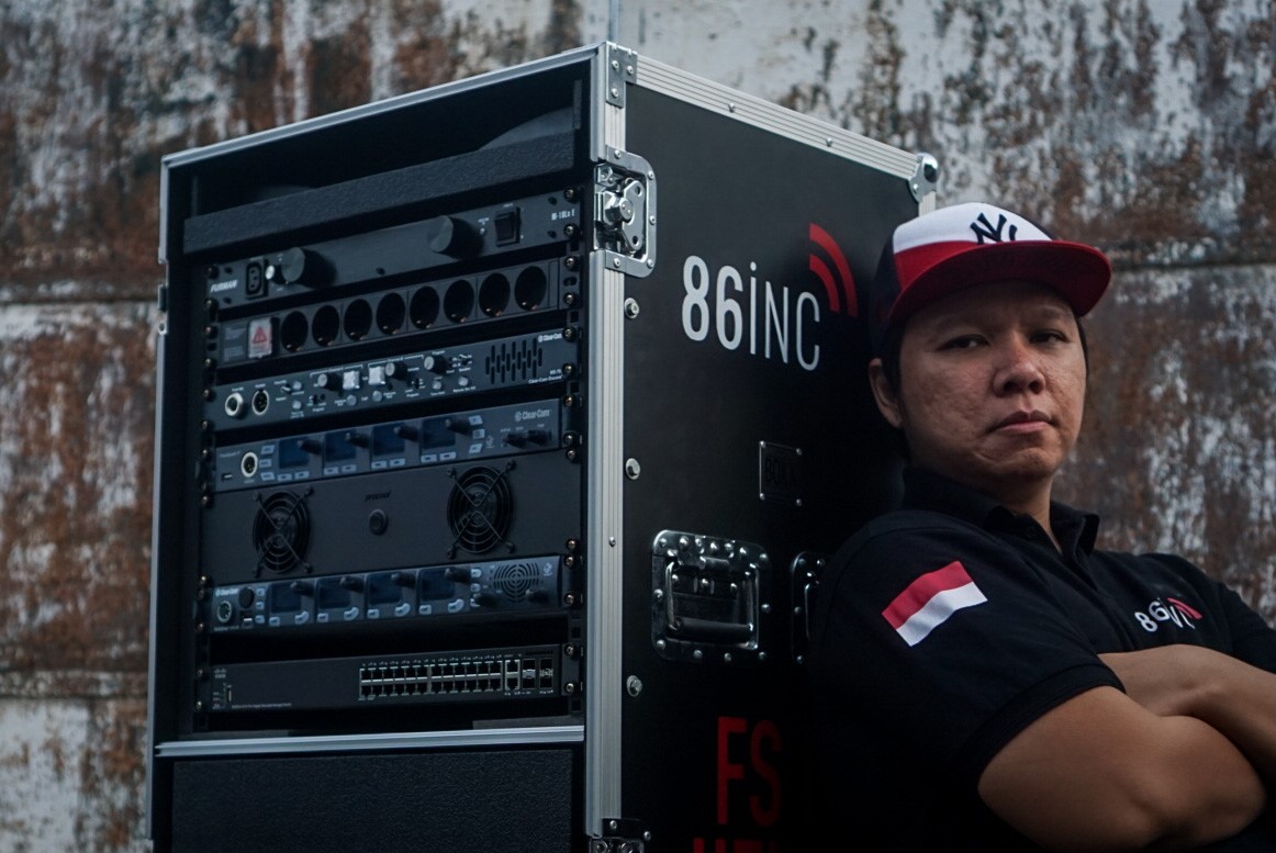 clearcomsystem's tweet photo. #Congrats to our Indonesian #partner 86 INC for their recent purchase of HelixNet and FreeSpeak II! 

We look forward to seeing how you put them to use!

Learn more about 86 INC here: https://t.co/tnWO4BY0OG #partner #HelixNet #FreeSpeakII #liveproduction #liveevents #congrats https://t.co/v5jP2zXzoJ