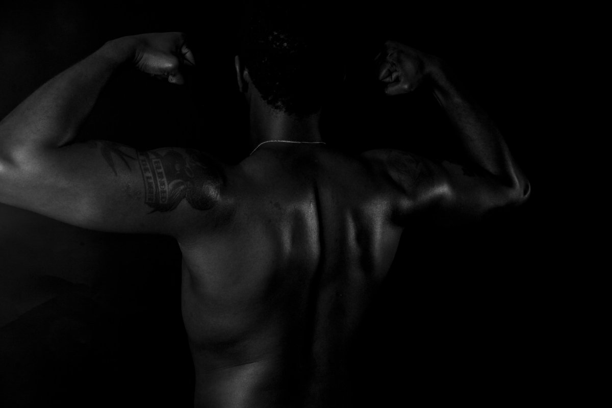 DripDropProd's tweet photo. Matt Bishop’s Guns 🔫
Owner and Model of DripDrop
#matt #bishop #mattbishop #dripdrop #dripdropprod #dripdropproductions #photography #blackandwhitephotography #malemodel https://t.co/Xh4mPcSClP