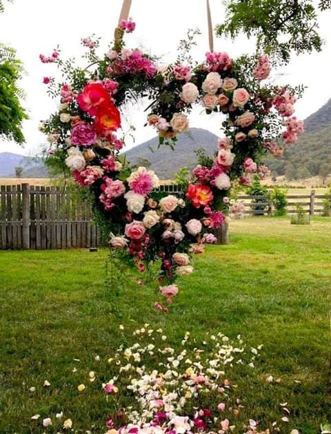 ramziyanis1's tweet photo. EVENING🍀🌹🍁💜💝🌟💛💙💚🌺☕☕☕ https://t.co/S5pg7ROu1k