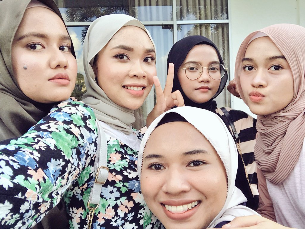 98_nbr's tweet photo. Simpan sini la kenangan tu https://t.co/q02BotiNcY