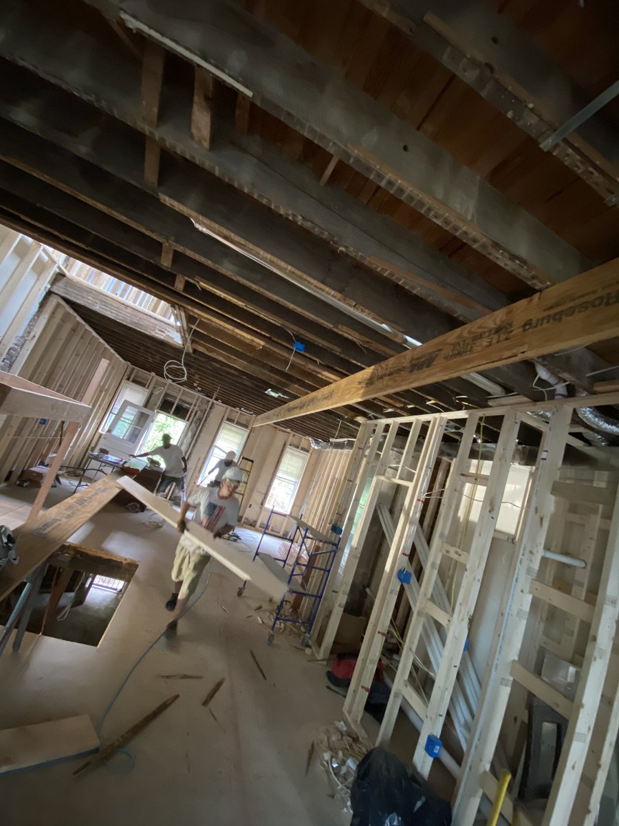 AlltecsVA's tweet photo. Renovation in progress 40ft LVL Beam going in. Full Gut is coming along! https://t.co/jFhlni4HJ3