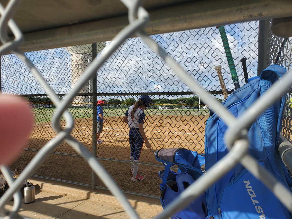texasglory2024's tweet photo. The #TexasGlory2024 girls
are getting ready to ball in the 
 USSSA Southern Nationals 2020.All games will be streamed on Athletes Go Live code 4261. @USSSAFastpitch  @AthletesGoLive #KeepGrinding 💪🥎❤️💣 https://t.co/eirkXPApj1