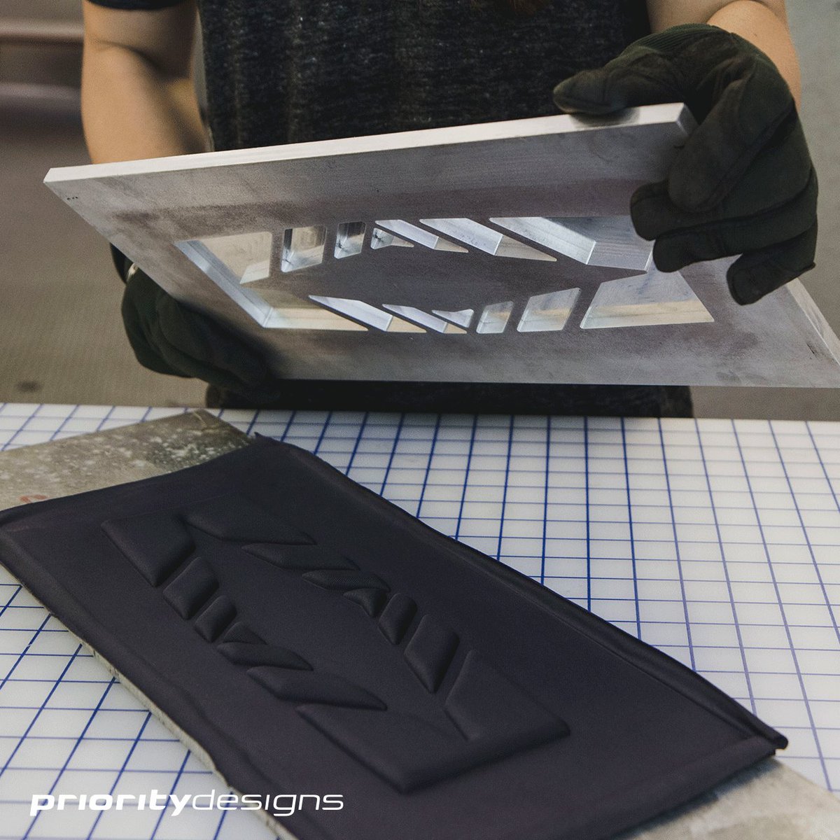 PriorityDesigns's tweet photo. The collaboration with our soft goods team &amp; prototyping shop is what allows us to prototype functional, quality samples. Having specialists across patterning, seamless, compression molding, casting, machining means we can work quickly &amp; solve problems. https://t.co/krenw6nkmM https://t.co/O8UbUGr7RY