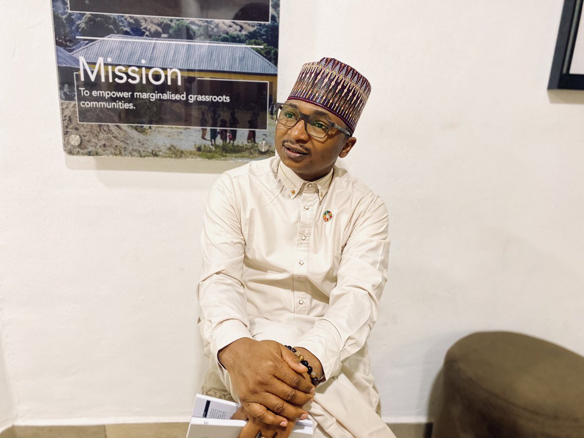 HamzyCODE's tweet photo. I’ll make a great University Lectural telling stories of visiting 🇳🇬 communities, Prof Hamzy! Please inform me when any University needs a funky lecturer 👨‍🏫 https://t.co/5AWOsHxs3C