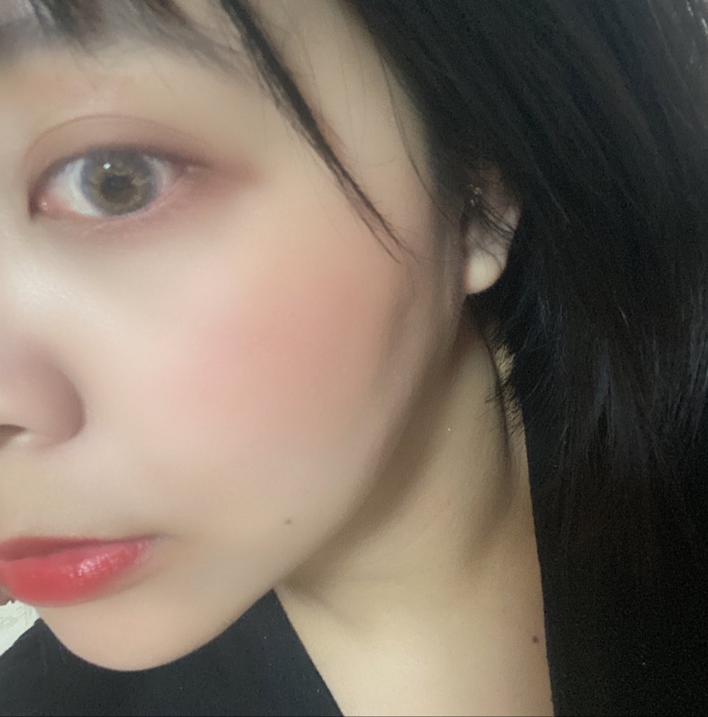 KIst315's tweet photo. Cily買ってみた！優しい色ではっきり発色！
特にリップの塗り心地が良い。マットタイプなのにぷりぷりです💄

アイシャドウ #ROSEWOOD
チーク #ANEMONE
リップ #READYRED

最近マットのアイシャドウにハマってます😎

#コスメ購入品 https://t.co/EoSuaDIJhD