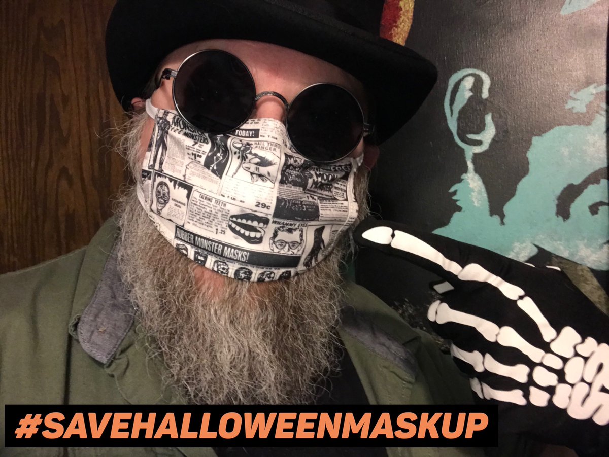 mrghastly's tweet photo. #saveHalloweenMaskUp Mask from @retroagogo https://t.co/tlcDF4bi61