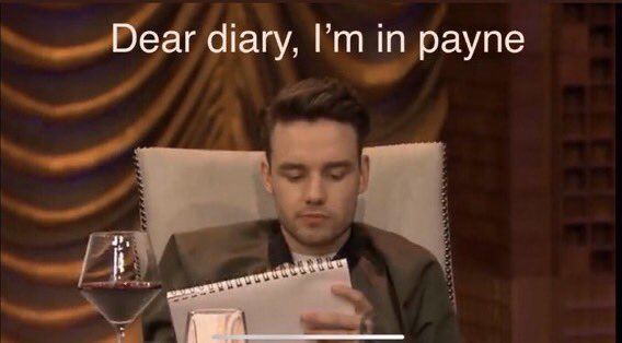 markitosdun's tweet photo. yo despuésde leer el post en insta de harry #10YearsOfOneDiretion https://t.co/wj8mEJOYIp