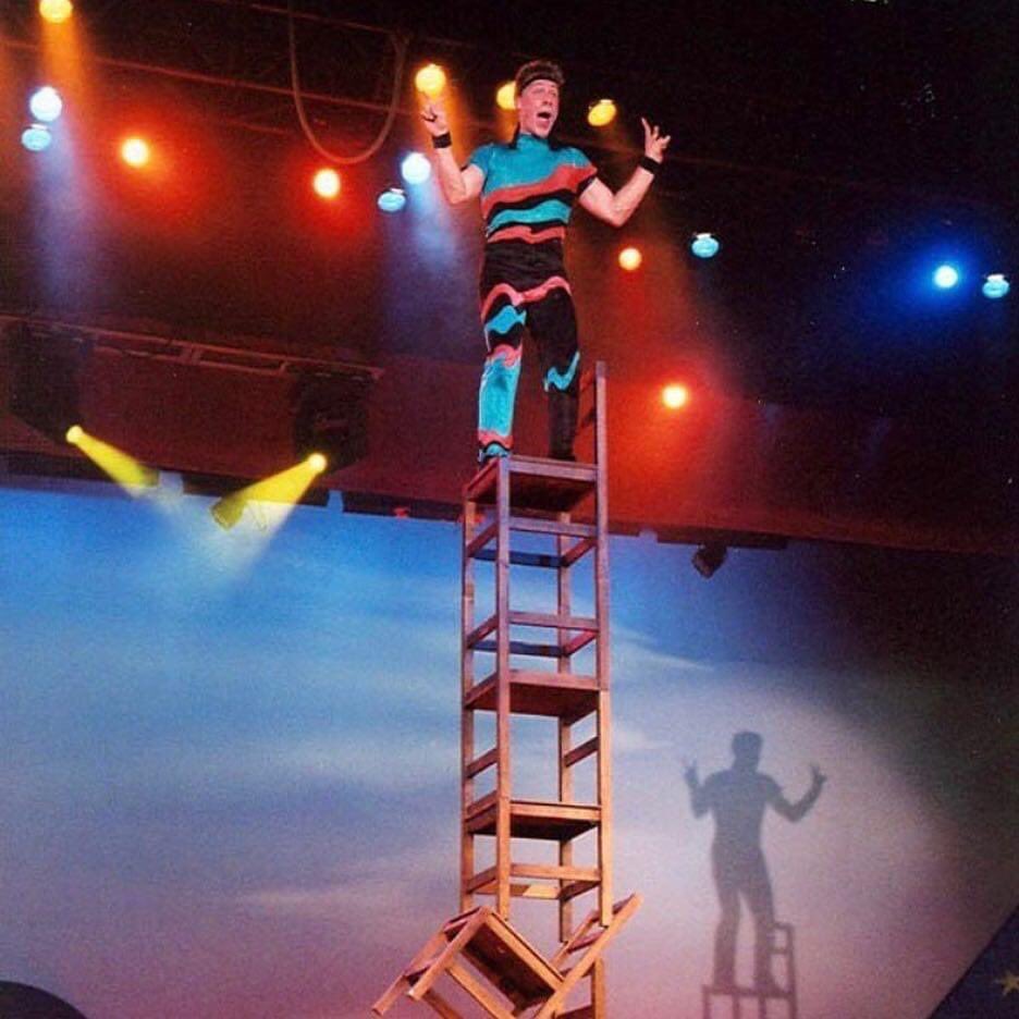 DesperateChara3's tweet photo. "Creativity is a wild mind and a disciplined eye." 

Dorothy Parker 

#productioncompany #instaentertainment #circuslife #entertainmentpros #dorothyparker #quoteoftheday #chairstacking #childrensshow #lighting #desperatecharacters https://t.co/pgjiKi4abD