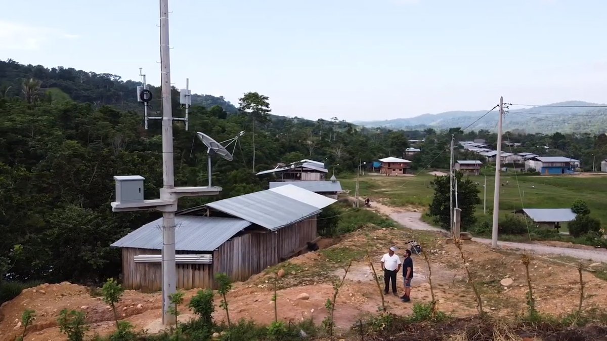 iDirect's tweet photo. Along with our partners, @conectamos_te, @INTELSAT, and @zteusa, we are making a direct impact on the lives of thousands of Peruvians. Listen to Matilde’s story. Visit https://t.co/onPJdBor8F to discover more. https://t.co/CPiHATyxy3 https://t.co/acDoNza8Sz