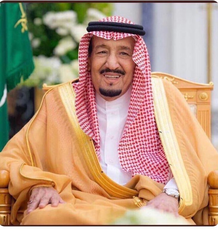 حمدًا لله على سلامة سيدي خادم الحرمين الشريفين الملك سلمان بن عبدالعزيز "يحفظه الله" ونجاح العملية الجراحية التي أجراها، نسأل المولى عز وجل أن يمتعه بالصحة والعافية ويحفظه من كل مكروه، إنه سميع مجيب الدعاء.