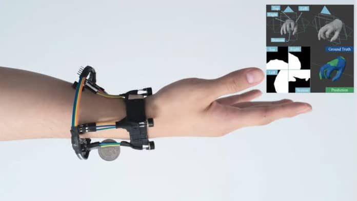 talius's tweet photo. Wrist-mounted #FingerTrak continuously #Tracks entire Human #Hand in 3D
The device could be used in #sign language translation, #VR, #mobile health, human-robot interaction and and more. https://t.co/d1uFVV2mMB https://t.co/ICZh57pRqB