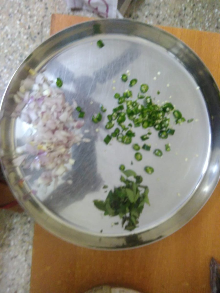 Namasteankit's tweet photo. #Day121 of continuous #cooking
My 1st attempt on the 7th southern Indian dish. It is called ragi dosa. Despite initial hiccups, it came out nicely for the first attempt. Used people's suggestions to use green chillis instead of red this time.
#Indiafightsorona #manwithapan #ΰ²ΰ²¨ΰ³ΰ²¨ΰ²‘ https://t.co/vYEbmdCr47