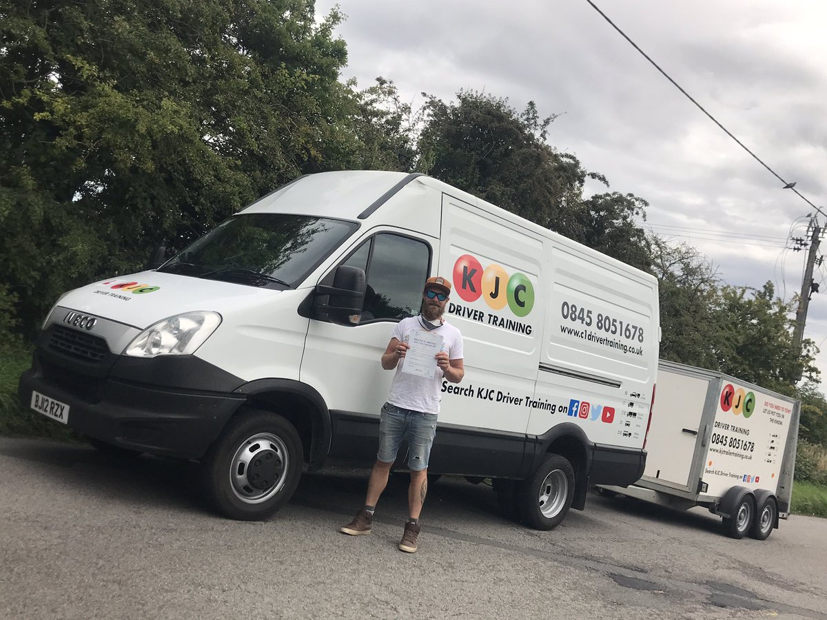 LosetheL's tweet photo. Back in November last year Scott passed his C1 with us. The plan was to do his C1+E straight away however following mistakes at the DVLA and the small matter of a global pandemic plans got delayed. Scott finally took the test at #SwindonLGV today and passed with just one fault 👌 https://t.co/mEdxC6dk55