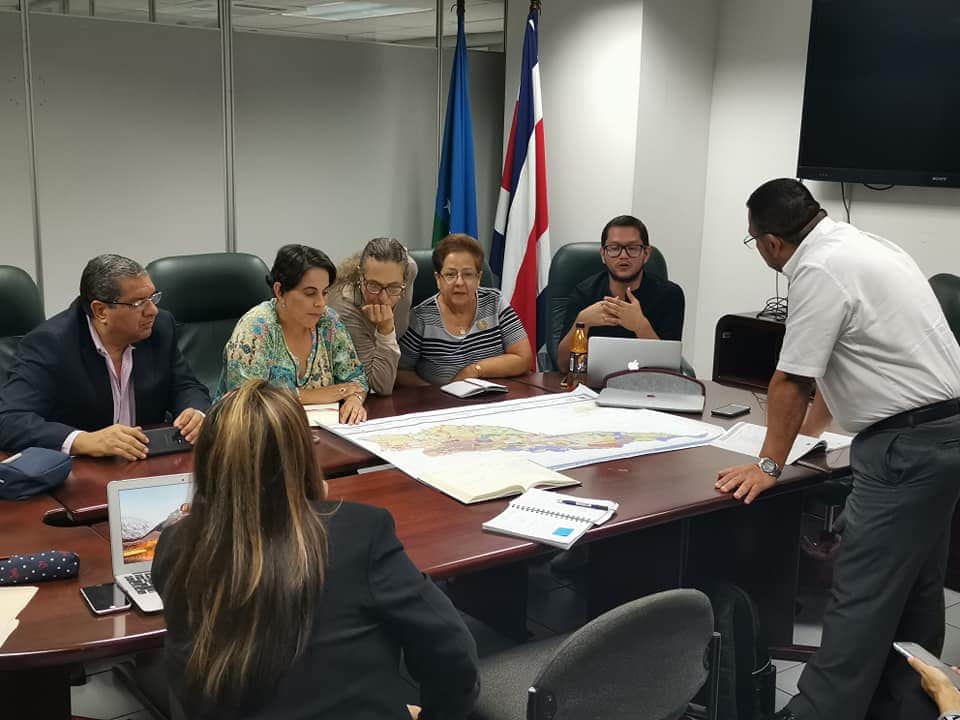 Asociación de Vecinos de Barrio Amón. tweet media