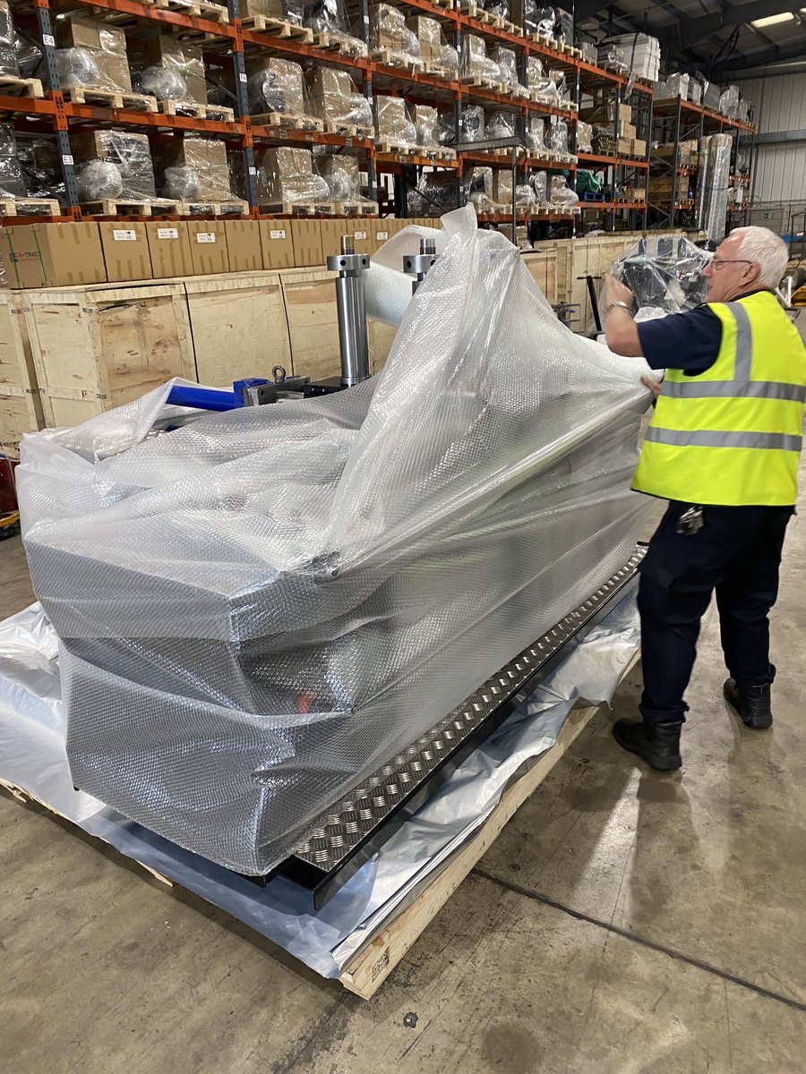 inductaflex's tweet photo. AL-3. On the way to Singapore 🇸🇬 #aluminum #metalforming #architecture #curtainwall #3dbending https://t.co/wc7NTttaR0