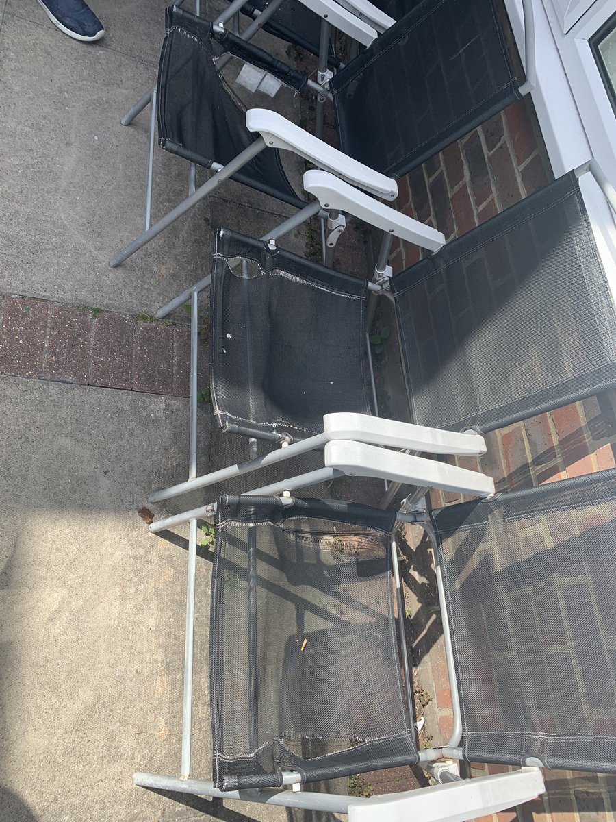 RBVECharity's tweet image. 🗣 CALLING FOR DONATIONS 🙏🏻
If anyone local to our Village in Aylesford is able to donate some garden furniture for our veterans in our emergency shelter accommodation, it would be very warmly received! 
As you can see, their current set up isn’t ideal! #stuckinachair