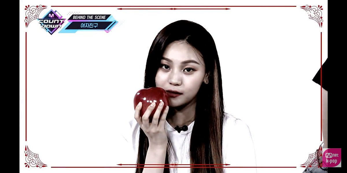 gfrndvvzyjynsj's tweet photo. The duality of our Cute Umji😍(ft. SinB)
@GFRDofficial
#GFRIEND69thWin
#Gfriend3rdWin https://t.co/VfwuU02q0Q