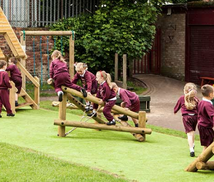 PlayforceUK's tweet image. We recently wrote about how to consider the difference between different outdoor grounds companies and the best ways to pick (and work with) your final choice. #choose #playground #apimember ow.ly/HbeV30qYZC9