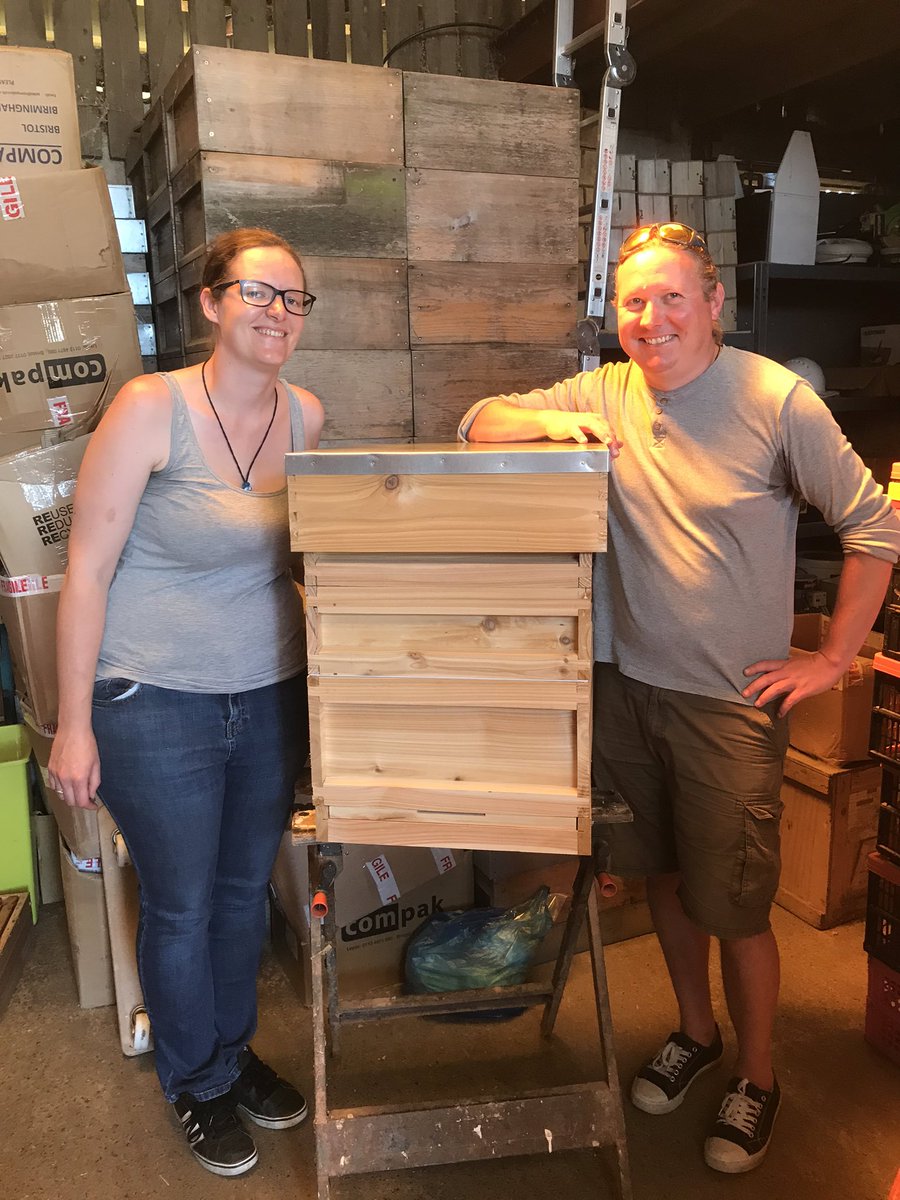Goodlifeish's tweet photo. A few weeks ago we got to spend a wonderful morning with @TheBeeFarmer building our adopted hive. A fantastic morning and a great way to help the bees! We’d definitely recommend it to anyone, and a great way to help Mother Nature and the bees into the bargain! https://t.co/G7FbkI4mvY