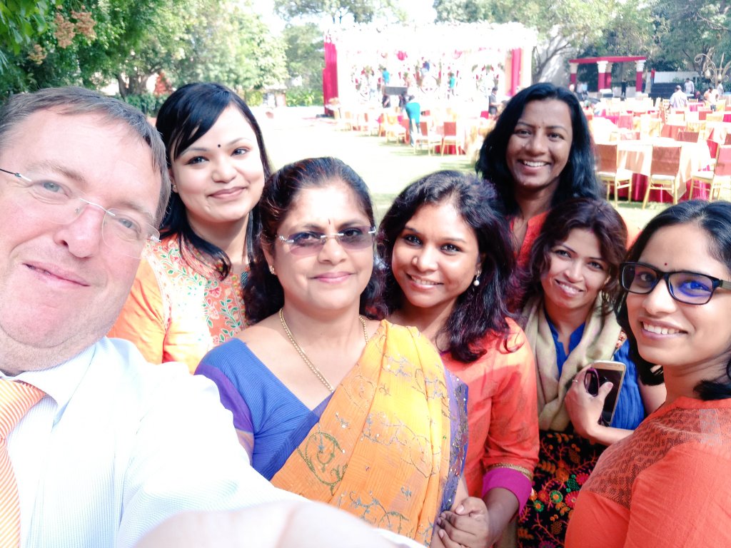 Andrew007Uk's tweet photo. 3 years today in post @UKinHyderabad &amp; time to reflect on all we have achieved as a small @foreignoffice post. Each and every success has been thanks to my brilliant and agile team each committed to advancing the @UKinIndia relationship.

#WorkHard #PlayHard #DeliverTogether https://t.co/8E2mrnTSZE