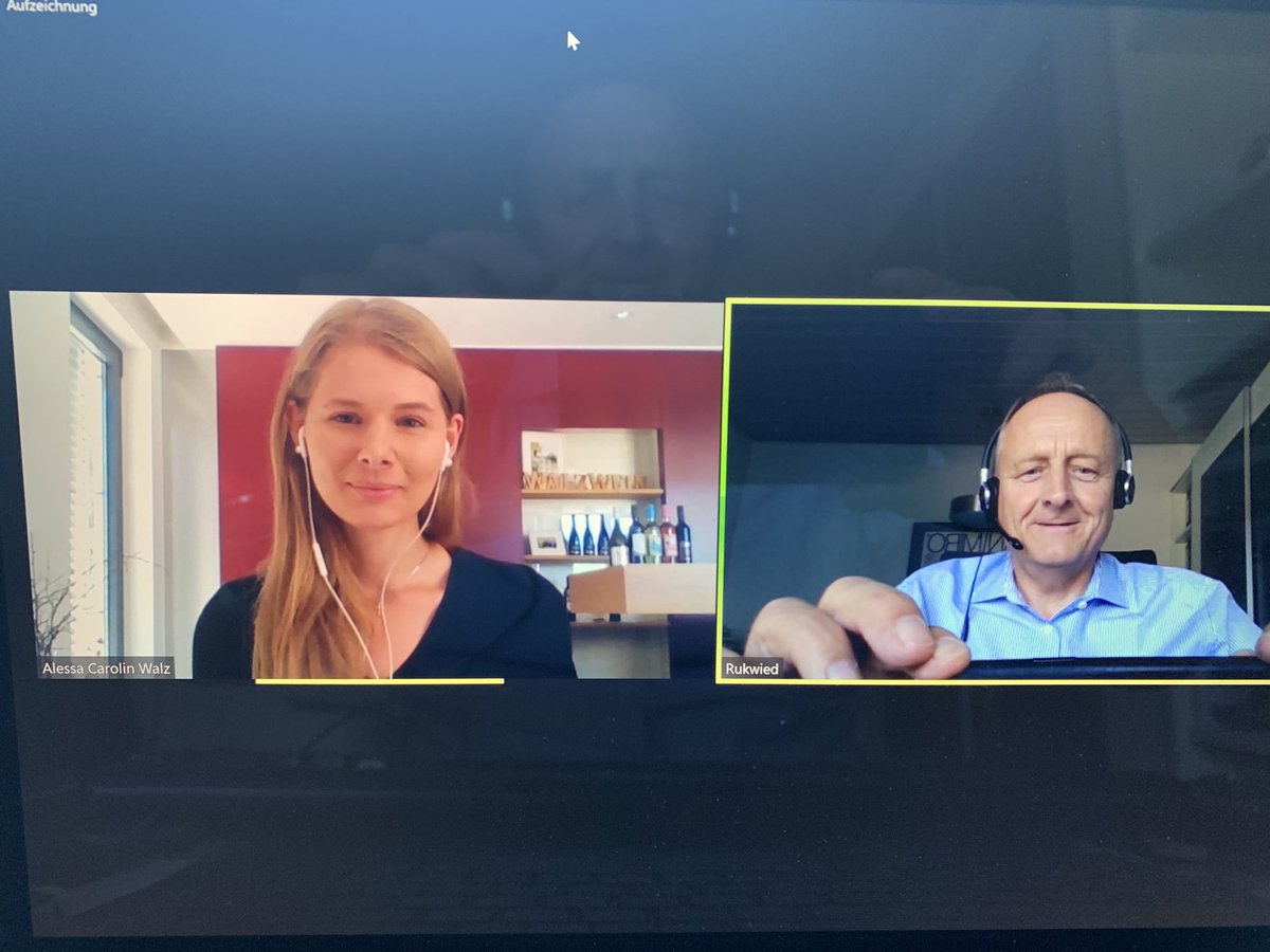 JRukwied's tweet photo. Zukunftsfragen und Bedeutung des Weinbaus in Deutschland mit ⁦@Less_94⁩ diskutiert. Weinbau ist für mich gelebte Agrikultur und der Genuss von deutschen Weinen Lebensfreude ⁦@BWBauern⁩ ⁦@Bauern_Verband⁩ https://t.co/WoPdmh0hg3
