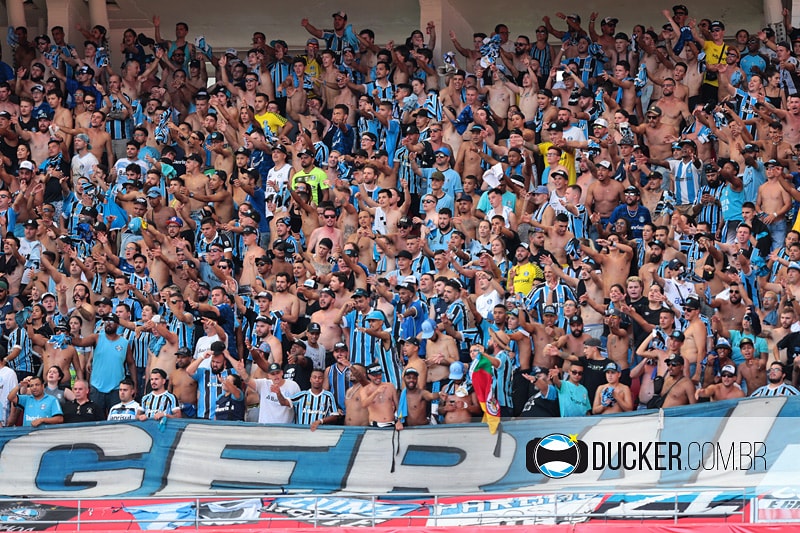 #tbt Como gostaríamos de ter celebrado a vitória no Gre-Nal...
#gauchodageral #gauchodogremio #gremio #grenal
#geraldogremio https://t.co/DFYmksRAbD