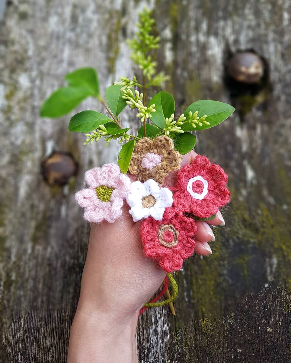 NancySaidCrafts's tweet photo. Autumn is in the air this July (sometimes). Wishful thinking? 
New crochet pattern coming soon https://t.co/QjYEKGWBAO