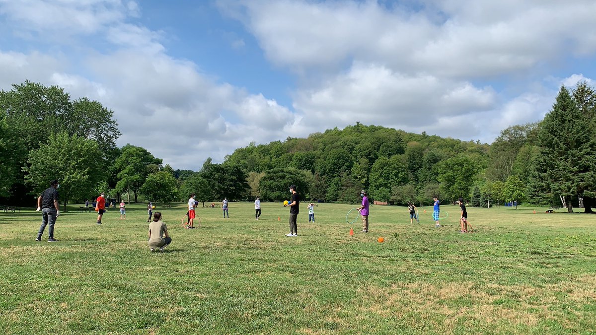 ACSA_ED's tweet photo. Summer #fun ⁦@ACSANewcomers⁩ ⁦@ACSAtoronto⁩  #summertime #SocialDistancing! Working in community during #Covid and staying safe! Thank you #canadasummerjobs #youth #opportunities ⁦@UWGreaterTO⁩ ⁦@SalmaZahid15⁩ ⁦@JeanYip3⁩ https://t.co/CEPDsDfUVA