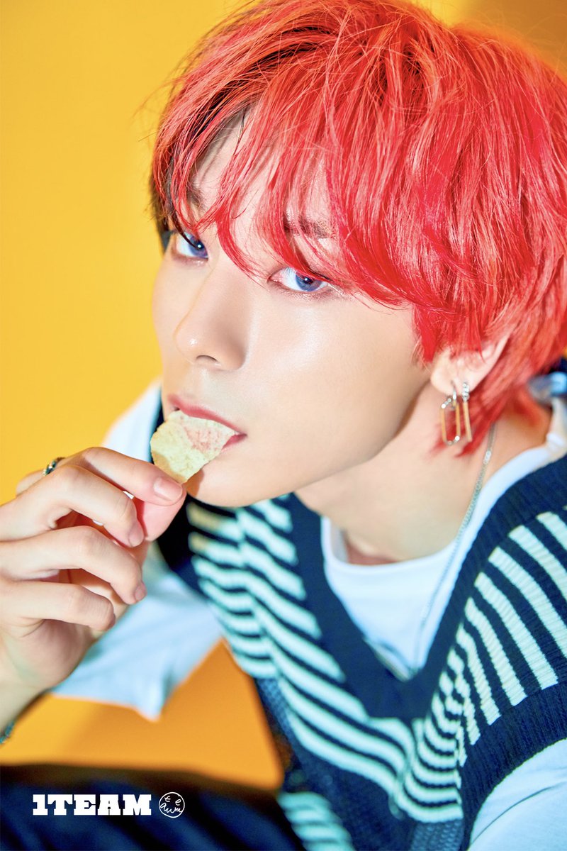 1team_official's tweet photo. 1TEAM
DIGITAL SINGLE
CONCEPT PHOTO #2 #JEHYUN

얼레리꼴레리 / ULLAELI KKOLLAELI
2020.08.04 6PM RELEASE
⠀
#1TEAM #원팀 #KPOP
#얼레리꼴레리 #COMEBACK
#ULLAELI_KKOLLAELI https://t.co/KB0mvpI0pe