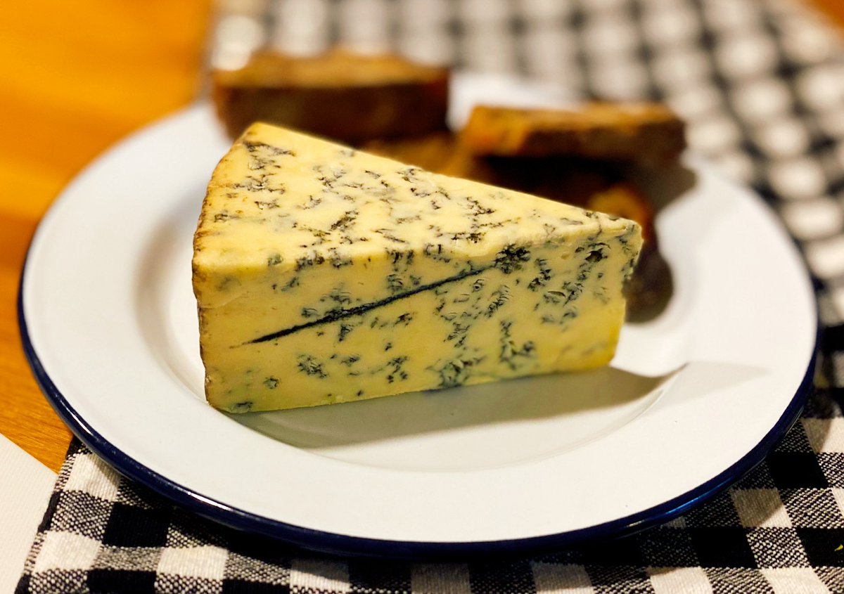 日英通商協定の協議に影響 食べると変な夢を見る イギリスが輸出に拘る英国産ブルーチーズ スティルトン とは Togetter