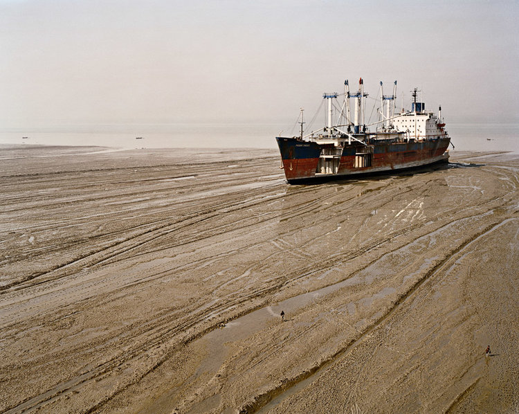 FedeItaliano76's tweet photo. Edward Burtynsky's 'Shipbreaking' series, one of the most powerful photographic depictions of the Apocalypse—a few more here https://t.co/J7NKix7dOS https://t.co/vdWeUQGAiy