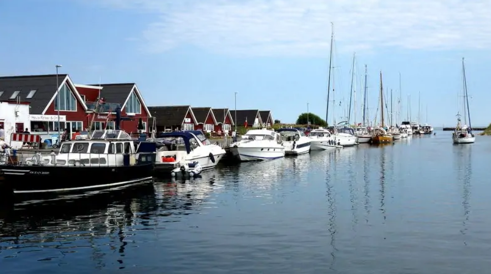 Harbaapp's tweet photo. Setting your sail to the North Jutland Region 🇩🇰? #HouHavn is the place you cannot miss! ���Family-friendly facilities and miles of white sand beaches are waiting for you!

https://t.co/Ubd2y0K9i9

#marina #reservations #marinamanagement #marinaindustry #mooring #destinations https://t.co/HRq4Uh4DNs