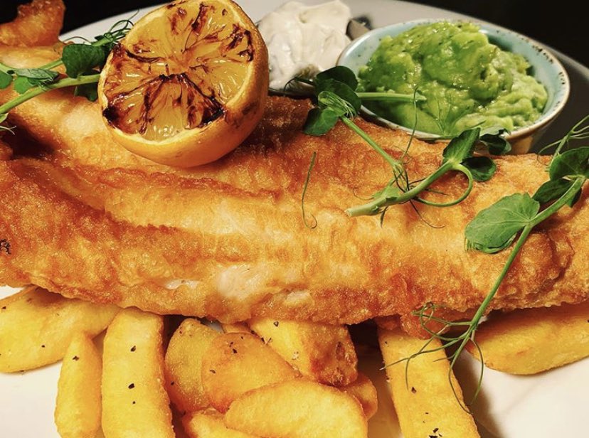 pvillearms's tweet image. Aaaaaaaaaand Chef is back in the kitchen as of tonight and through to Sunday for all your roast needs. 

As well as our new #summermenu we have a few favourites still for you to indulge in still on the menu.😋
-
#prestonvillearms #pubsreopening #longlivethelocal #pubsinbrighton