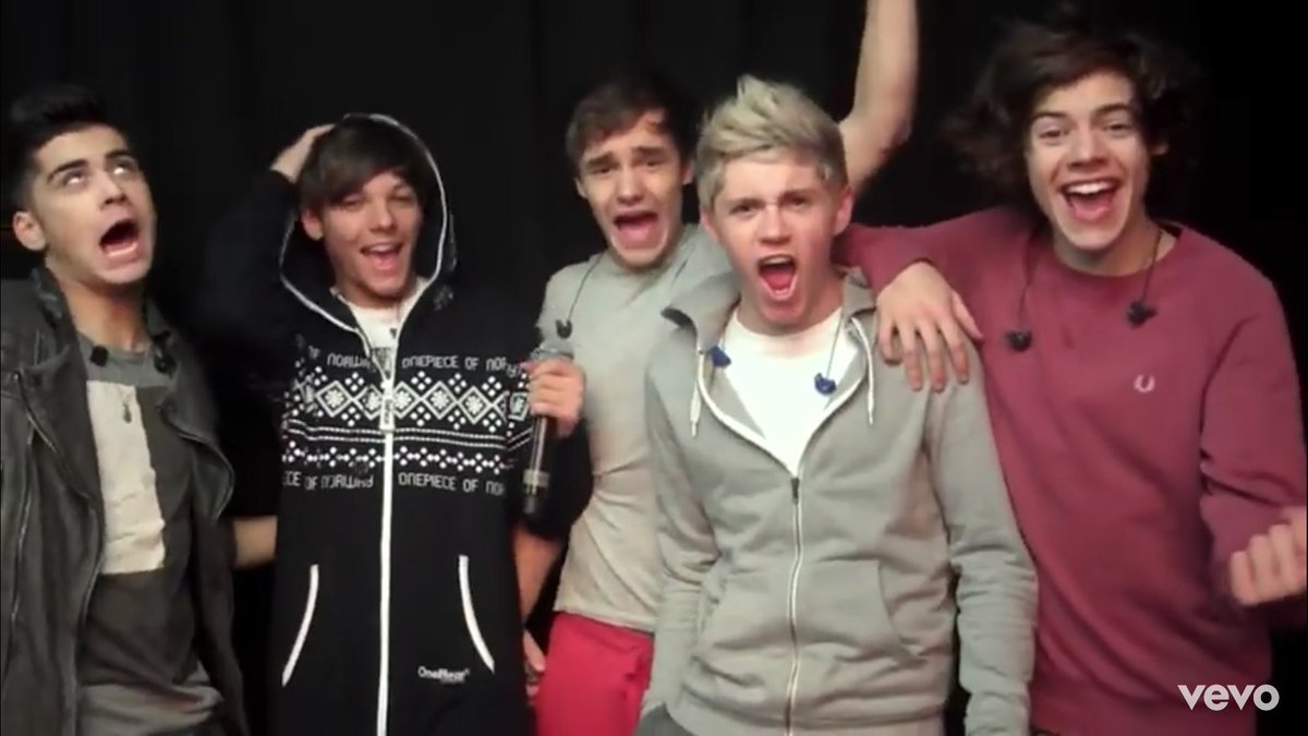 the video was so short, but the whole thing went through my eyes like a movie tape... 
#10YearsOfOneDirection