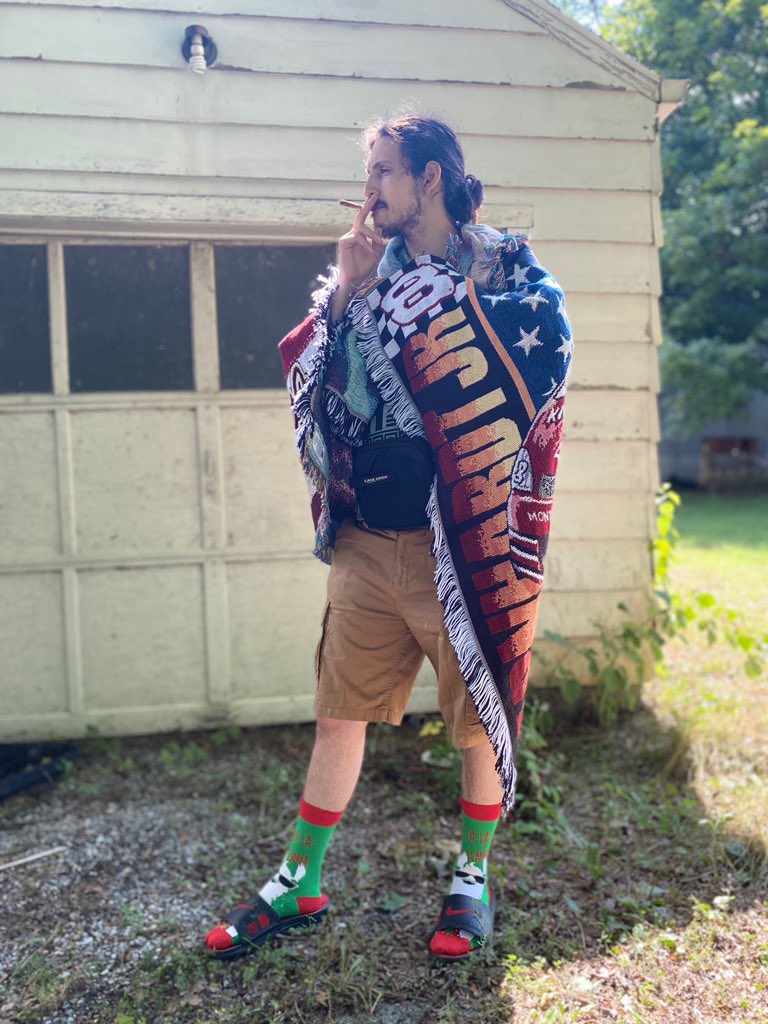 LxPagx's tweet photo. I majored in Dripology. #EarnhardtJR #FannyPack https://t.co/9FclmfsiWI