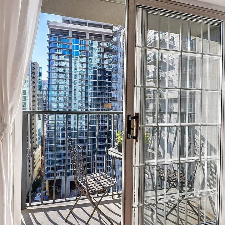 AirbnbFinally's tweet photo. All our updates are ready to go at our midtown 1 bedroom 1 bath Airbnb. A short walk from Piedmont Park 🏞 and the High Museum in the heart ♥ of Midtown Atlanta! This is going to be the perfect 15th floor
#finallyAirBnB #atlantaliving #midtownatlanta #piedmontparkatl https://t.co/pUWxUPC7sY