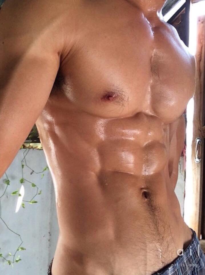 hongmaster5's tweet photo. Body trai thẳng ntn mê k? Có clip nhé https://t.co/GyrLhH1VWp