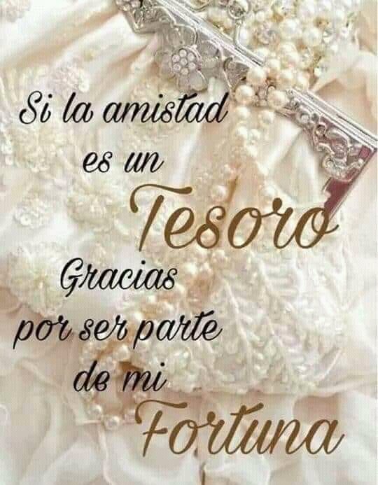 jag17039589's tweet photo. Feliz dia mi gente hermosa 🌹🌷❤😘🙏 #BelloJueves #DeBendiciones https://t.co/LzSCuBYBNh