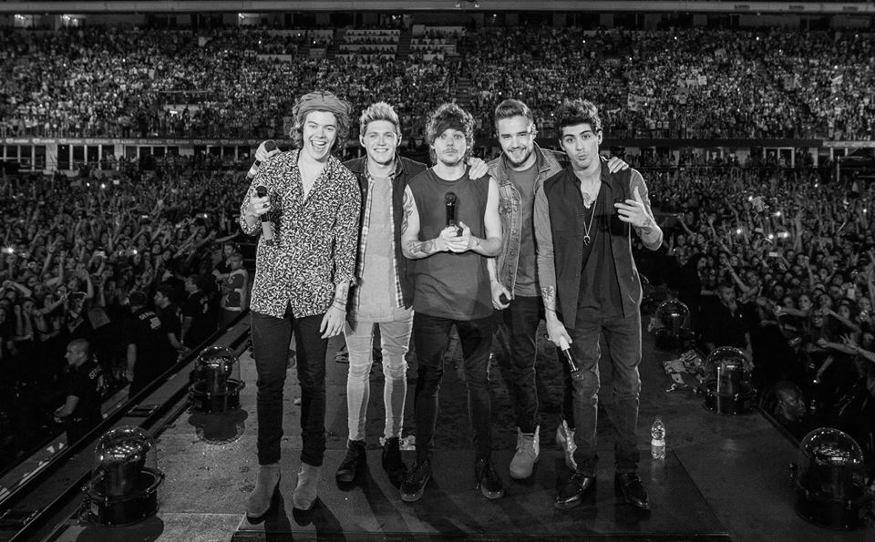BrigiteStyles's tweet photo. One Direction is coming?
•Louis volvió a seguir a Zayn
•La cuenta de One Direction vuelve a seguir a Zay
•Subieron un post en Instagram después de años
•One Direction Japan dice que si estamos listos para la celebración.
#DIRECTIONERSBREAKTHEINTERNET https://t.co/nSf4QxTEPM