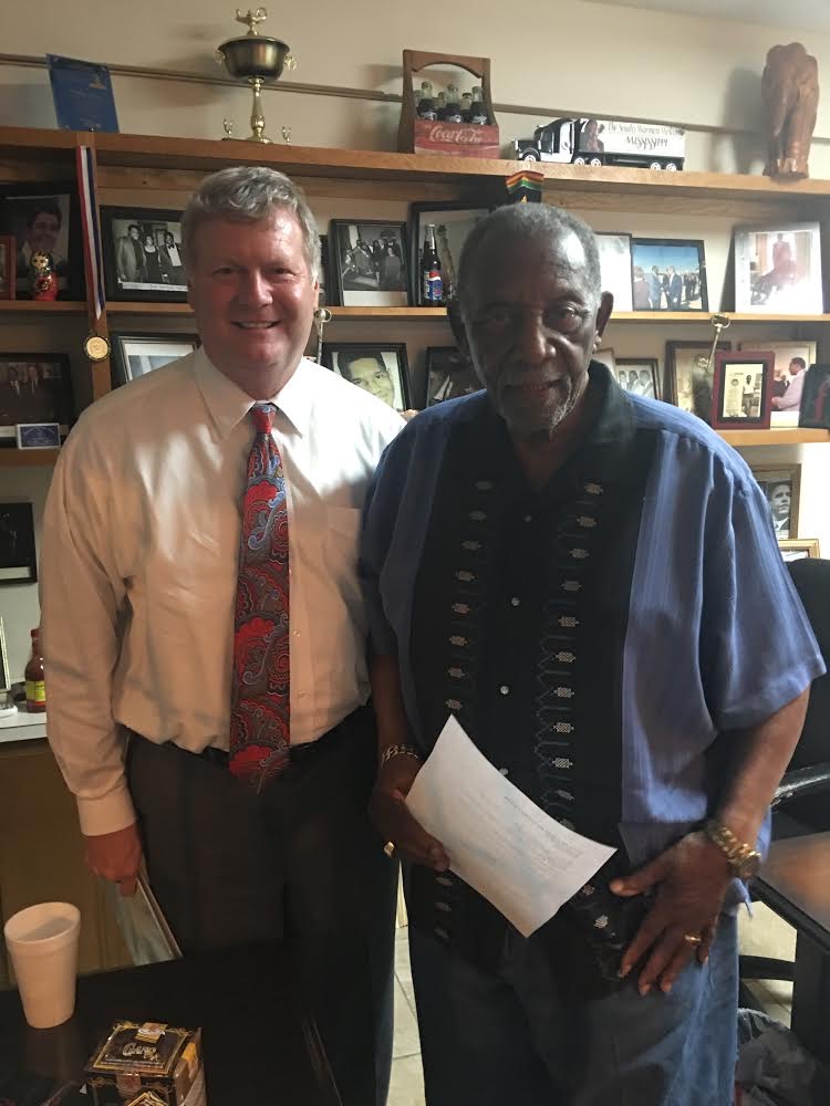 JudgeKenGriffis's tweet photo. It was an incredible honor to know the late Charles Evers. His work as a Civil Rights hero and the wisdom that he shared with so many of us made our state and nation a better place. Mississippi mourns the loss of a legend. https://t.co/Xavg6uvEuA